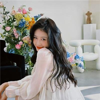 捡个女帝当老婆